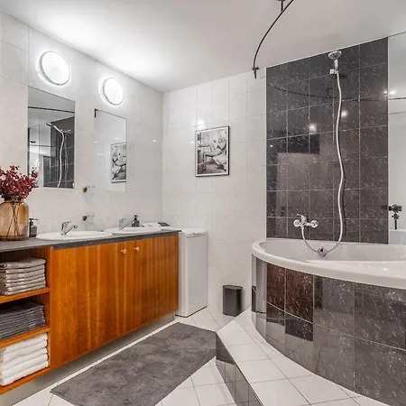 Parkview Penthouse Praga