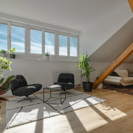 Parkview Penthouse *